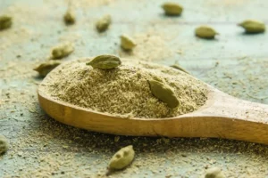 How to Make Cardamom Powder